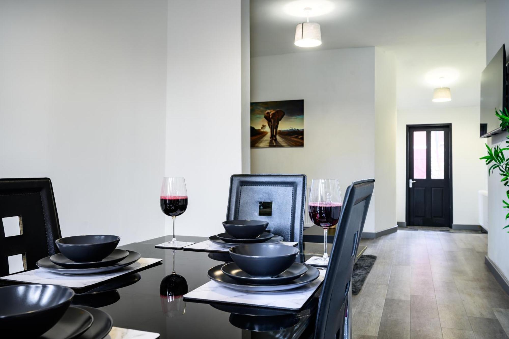 Manchester Serviced Accommodation Northernnightzzz - The Park Экстерьер фото